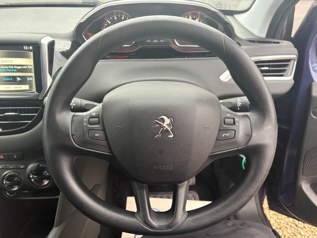 Used Peugeot 208 2014 for sale - 77020420: Photo 13