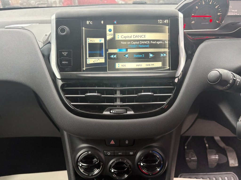 Used Peugeot 208 2014 for sale - 77020420: Photo 14
