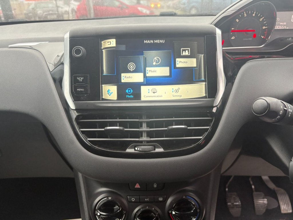 Used Peugeot 208 2014 for sale - 77020420: Photo 16