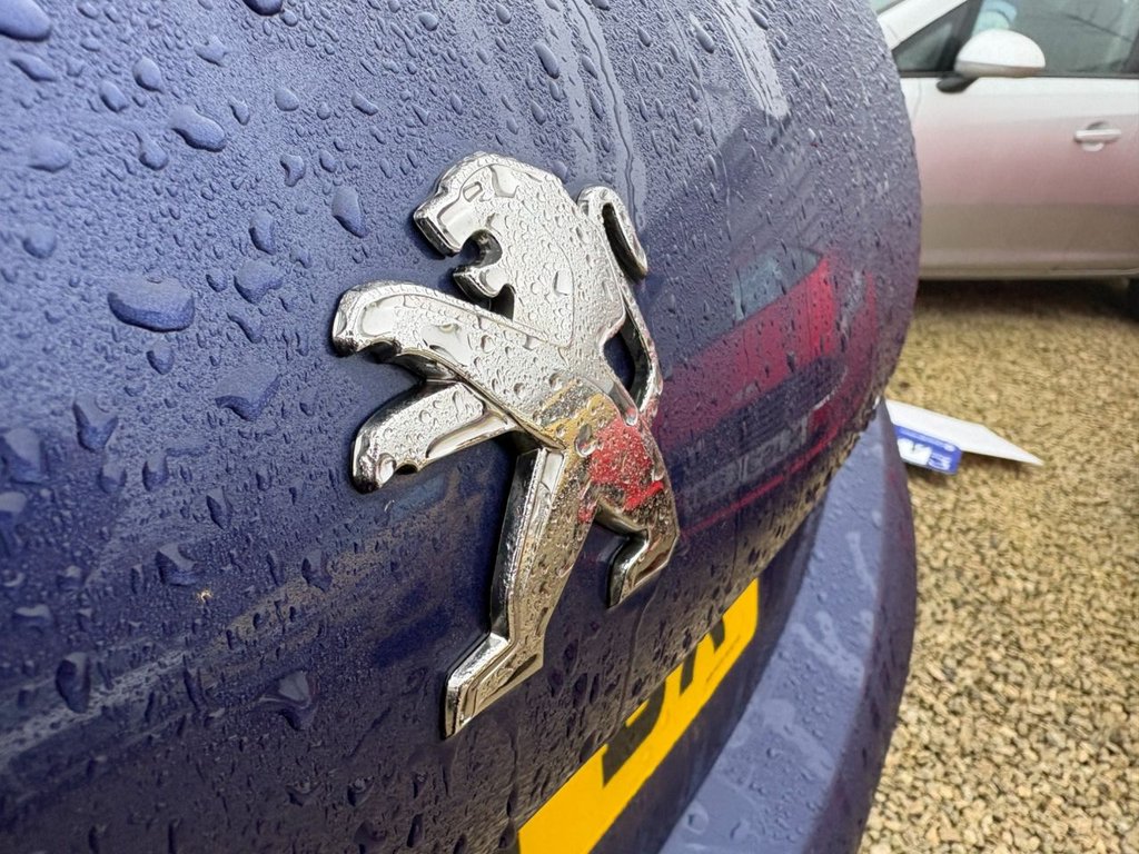 Used Peugeot 208 2014 for sale - 77020420: Photo 7