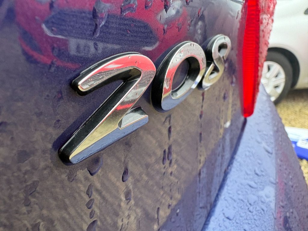 Used Peugeot 208 2014 for sale - 77020420: Photo 8