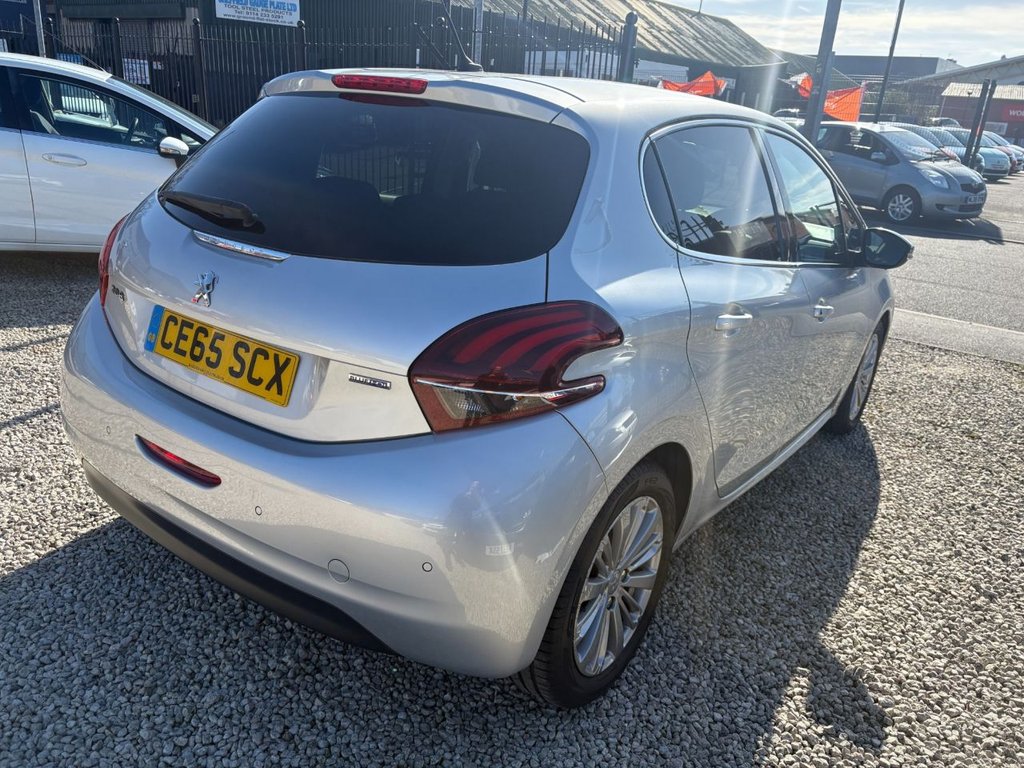 Used Peugeot 208 2015 for sale - 77920254: Photo 6