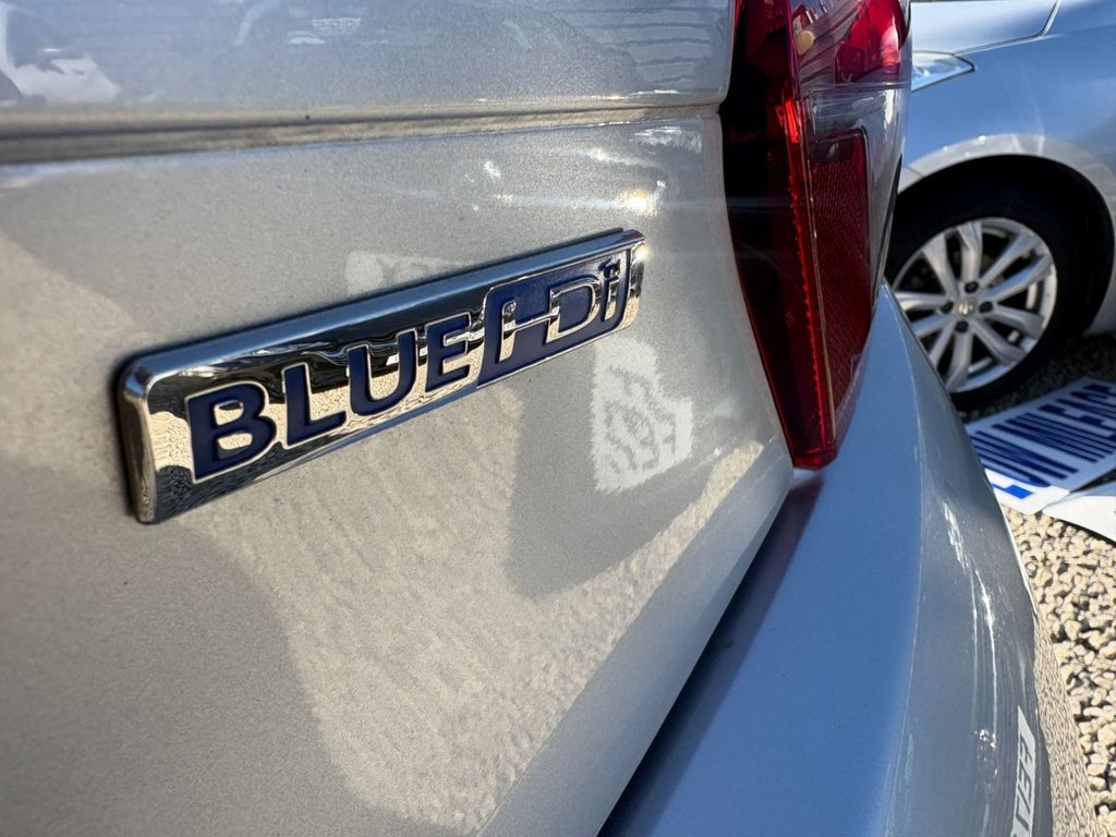 Used Peugeot 208 2015 for sale - 77920254: Photo 9