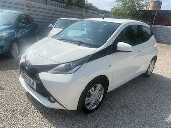 Used Toyota AYGO 2015 for sale - 79245254: Photo