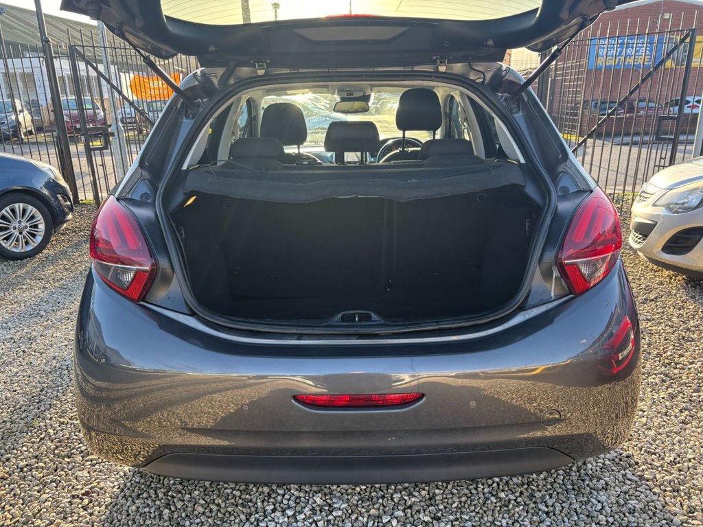 Used Peugeot 208 2019 for sale - 77014491: Photo 7