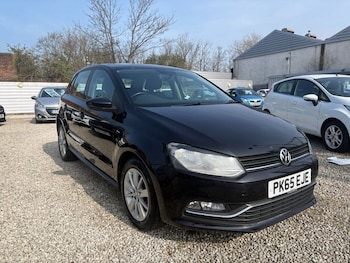 Used Volkswagen Polo 2015 for sale - 77981589: Photo