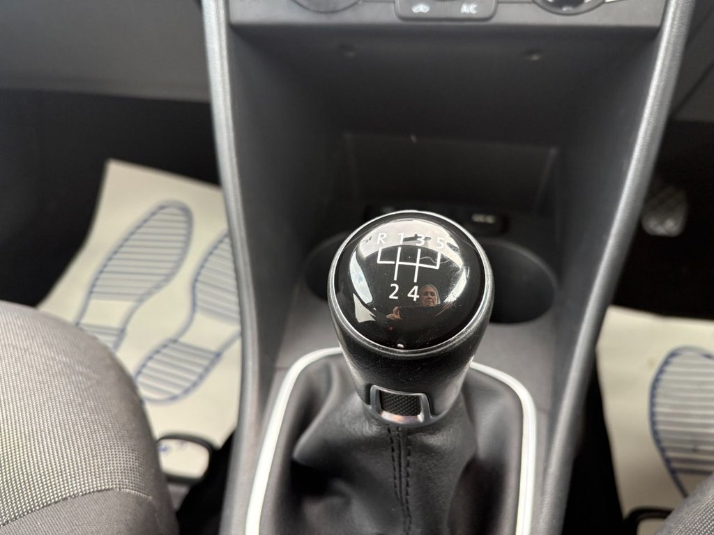 Used Volkswagen Polo 2015 for sale - 76724683: Photo 16