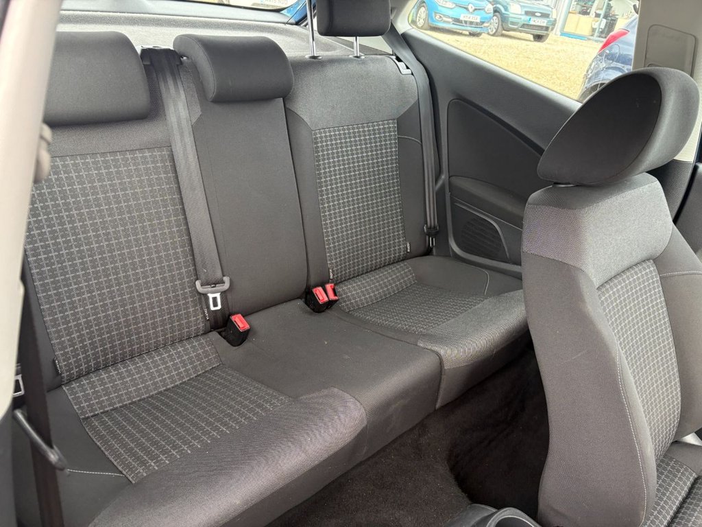 Used Volkswagen Polo 2015 for sale - 76724683: Photo 18