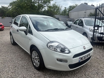 Used Fiat Punto 2016 for sale - 78682526: Photo