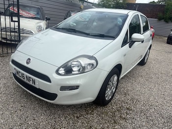 Used Fiat Punto 2016 for sale - 78682526: Photo