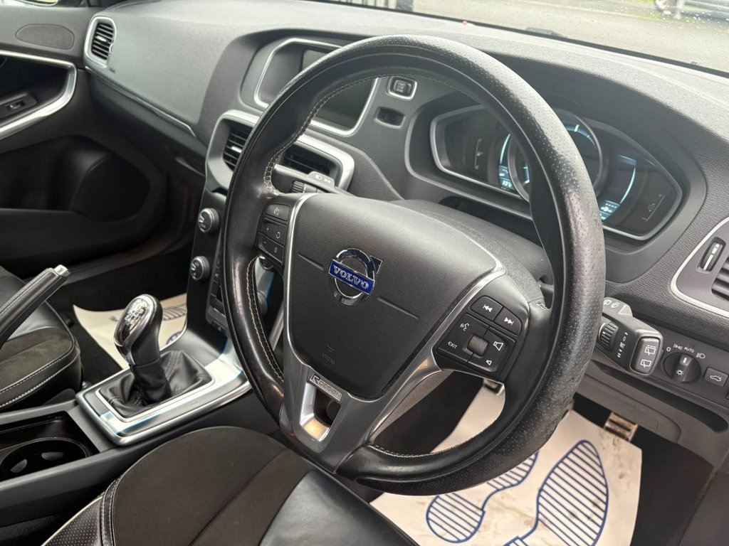 Used Volvo V40 2013 for sale - 76582701: Photo 13