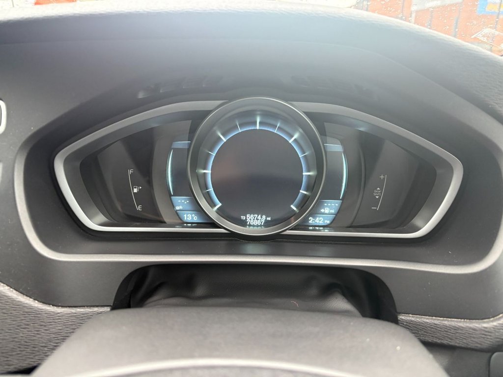 Used Volvo V40 2013 for sale - 76582701: Photo 14