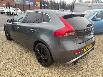 Used Volvo V40 2013 for sale - 76582701: Photo
