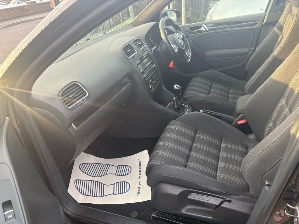 Used Volkswagen Golf 2011 for sale - 76848199: Photo 14