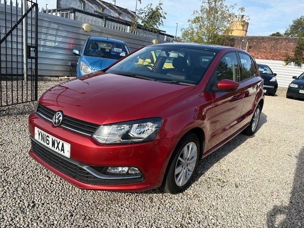 Used Volkswagen Polo 2016 for sale - 76256788: Photo 3