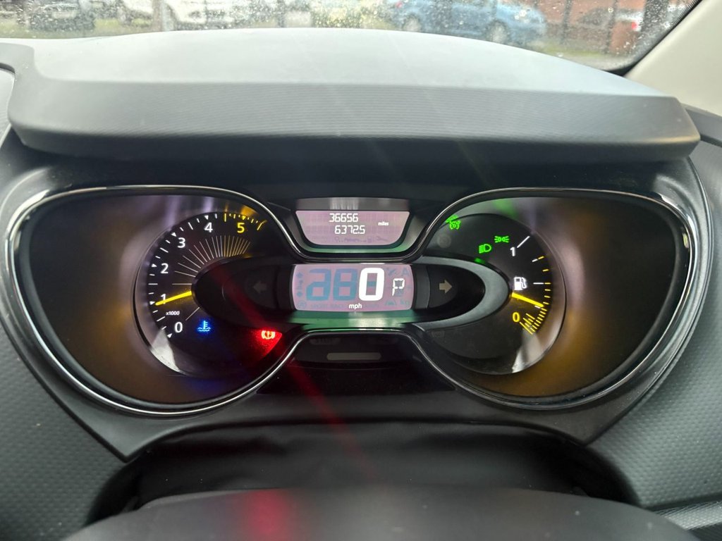 Used Renault Captur 2015 for sale - 76986199: Photo 16
