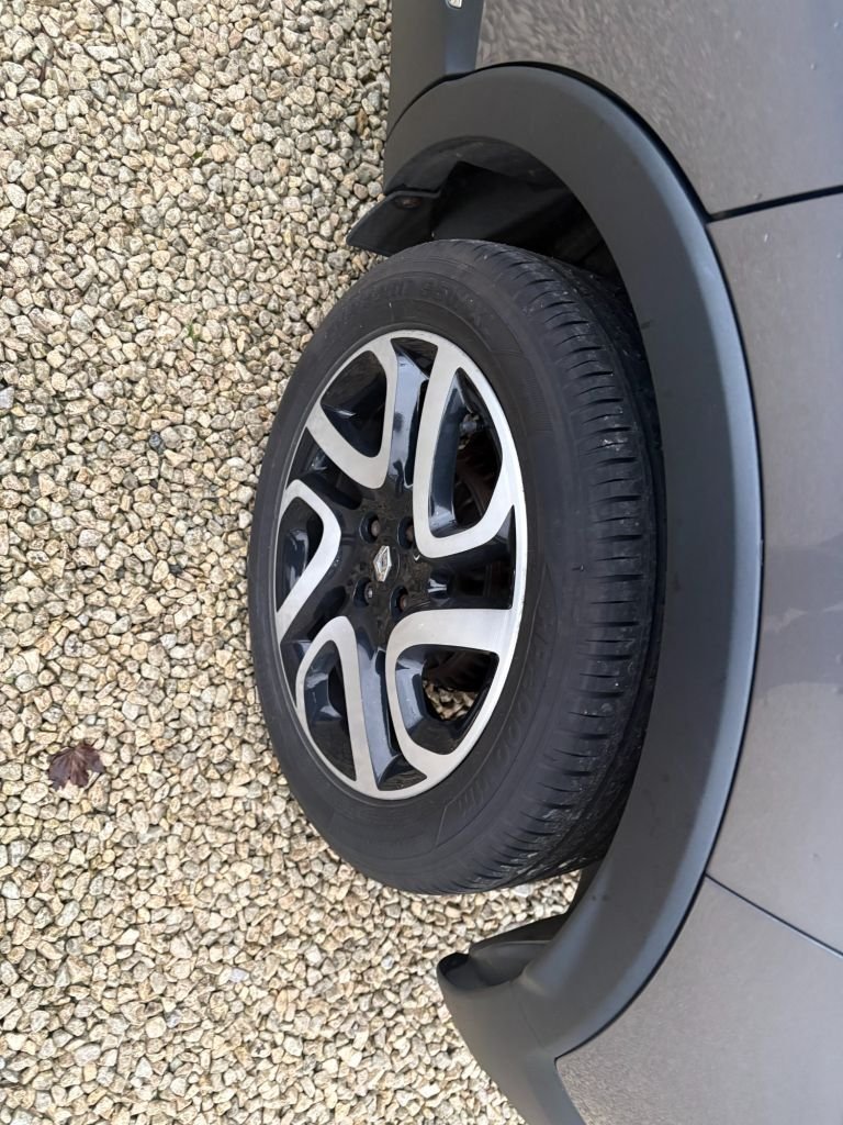 Used Renault Captur 2015 for sale - 76986199: Photo 23