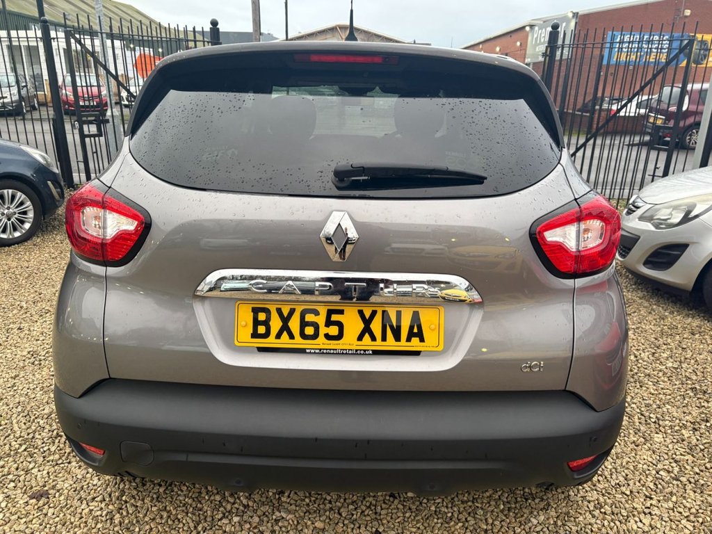 Used Renault Captur 2015 for sale - 76986199: Photo 5
