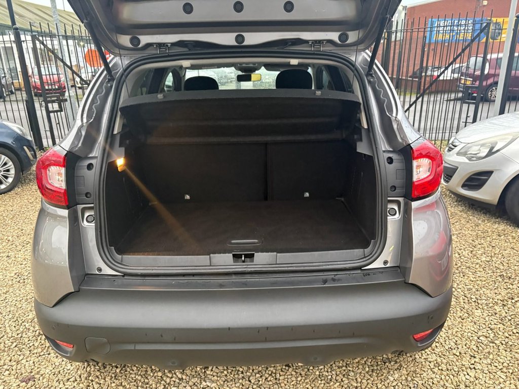 Used Renault Captur 2015 for sale - 76986199: Photo 9