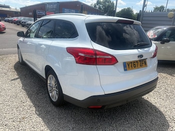 Used Ford Focus 2017 for sale - 78682520: Photo