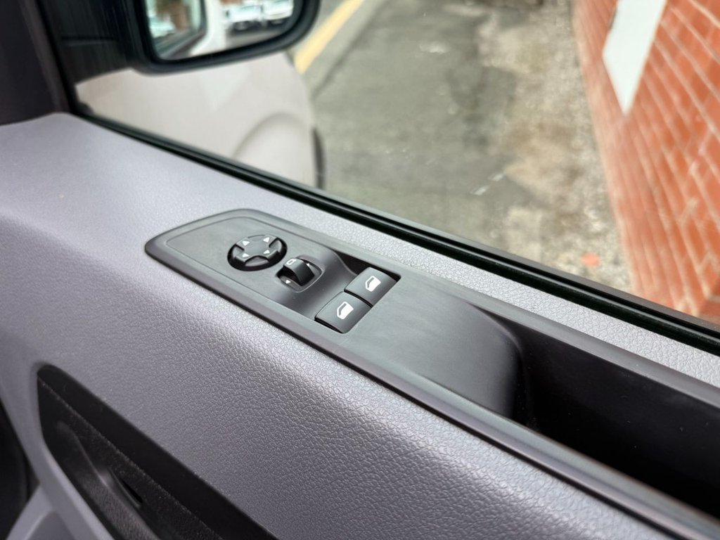 Used Vauxhall Vivaro 2020 for sale - 77026772: Photo 11