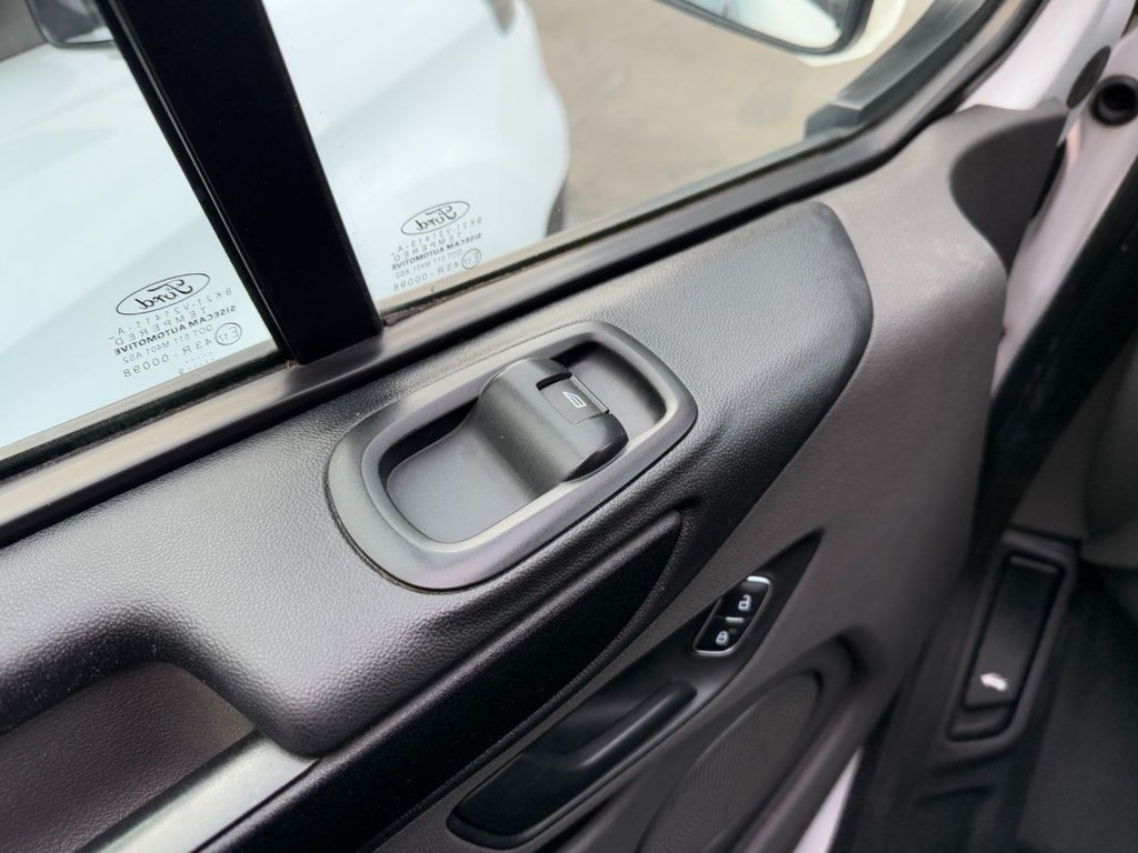 Used Ford Transit Custom 2018 for sale - 77026771: Photo 17