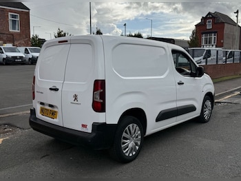 Used Peugeot Partner 2020 for sale - 77026844: Photo