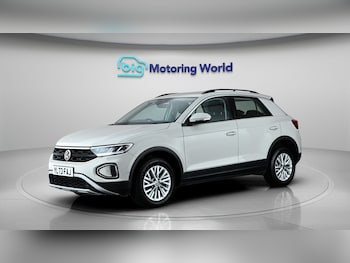 Used Volkswagen T-Roc 2024 for sale - 78757519: Photo
