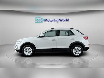 Used Volkswagen T-Roc 2024 for sale - 78757519: Photo
