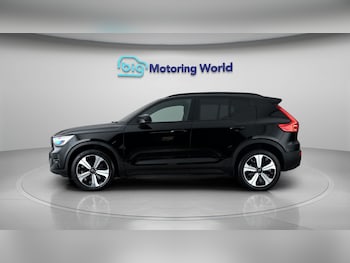 Used Volvo XC40 2023 for sale - 79448297: Photo