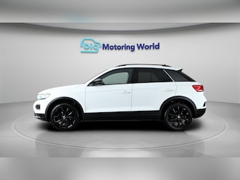 Used Volkswagen T-Roc 2021 for sale - 79127494: Photo