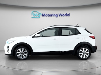 Used Kia Stonic 2023 for sale - 79554391: Photo
