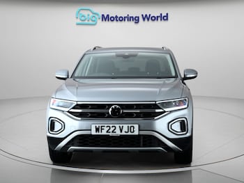 Used Volkswagen T-Roc 2022 for sale - 79511900: Photo