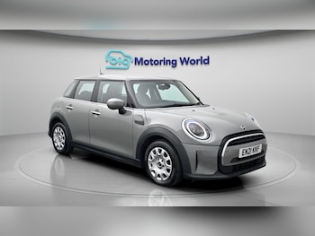 Used MINI Hatch 2021 for sale - 79320301: Photo
