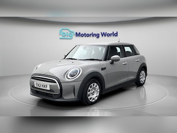 Used MINI Hatch 2021 for sale - 79320301: Photo