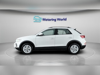 Used Volkswagen T-Roc 2023 for sale - 78776322: Photo