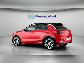 Used Volkswagen T-Roc 2019 for sale - 78608110: Photo
