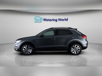 Used Volkswagen T-Roc 2021 for sale - 78596468: Photo