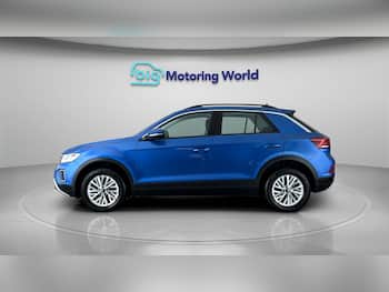 Used Volkswagen T-Roc 2023 for sale - 79773506: Photo