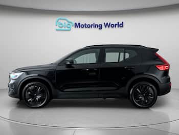 Used Volvo XC40 2023 for sale - 79595941: Photo