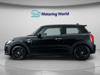 Used MINI Hatch 2023 for sale - 79554361: Photo