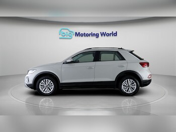 Used Volkswagen T-Roc 2023 for sale - 78596504: Photo