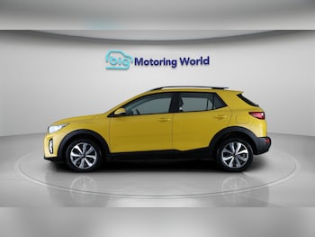 Used Kia Stonic 2023 for sale - 78602781: Photo