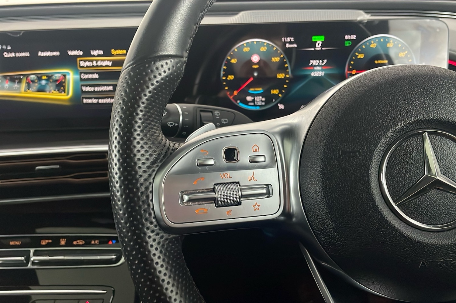 Used Mercedes-Benz EQC 2022 for sale - 76292783: Photo 14