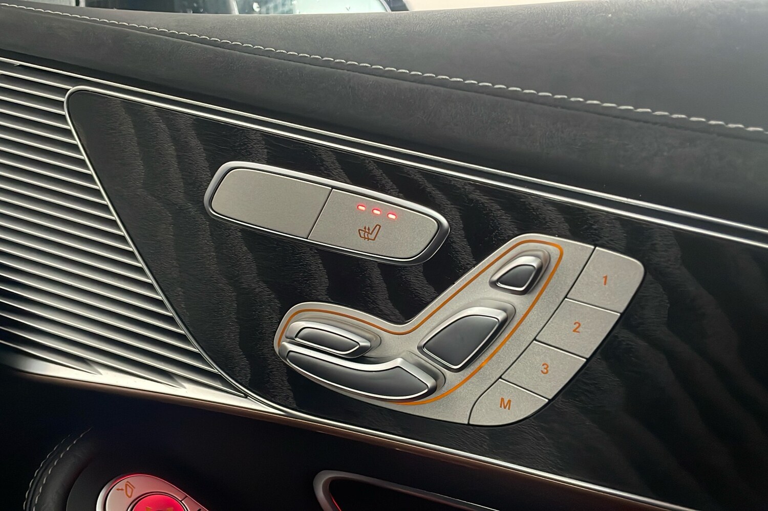 Used Mercedes-Benz EQC 2022 for sale - 76292783: Photo 24