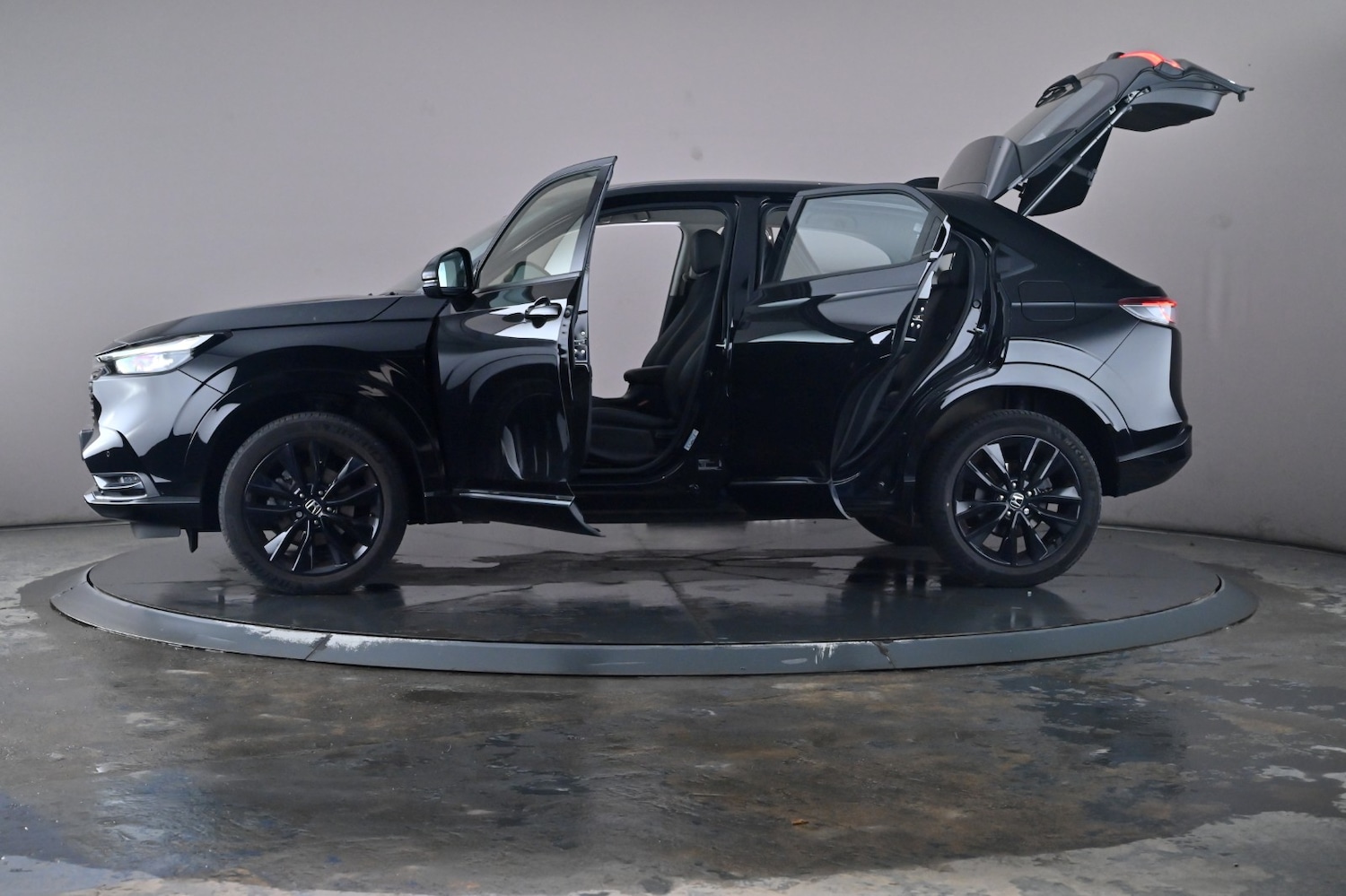 Used Honda HR-V 2023 for sale - 76730493: Photo 50