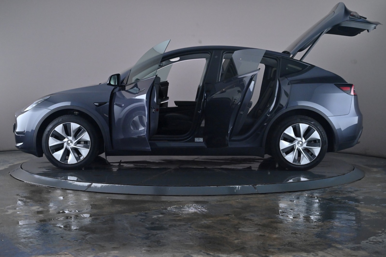 Used Tesla Model Y 2022 for sale - 76716497: Photo 51