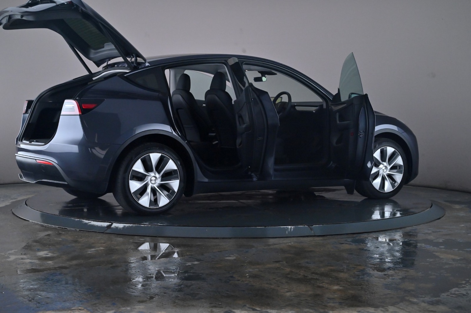 Used Tesla Model Y 2022 for sale - 76716497: Photo 66