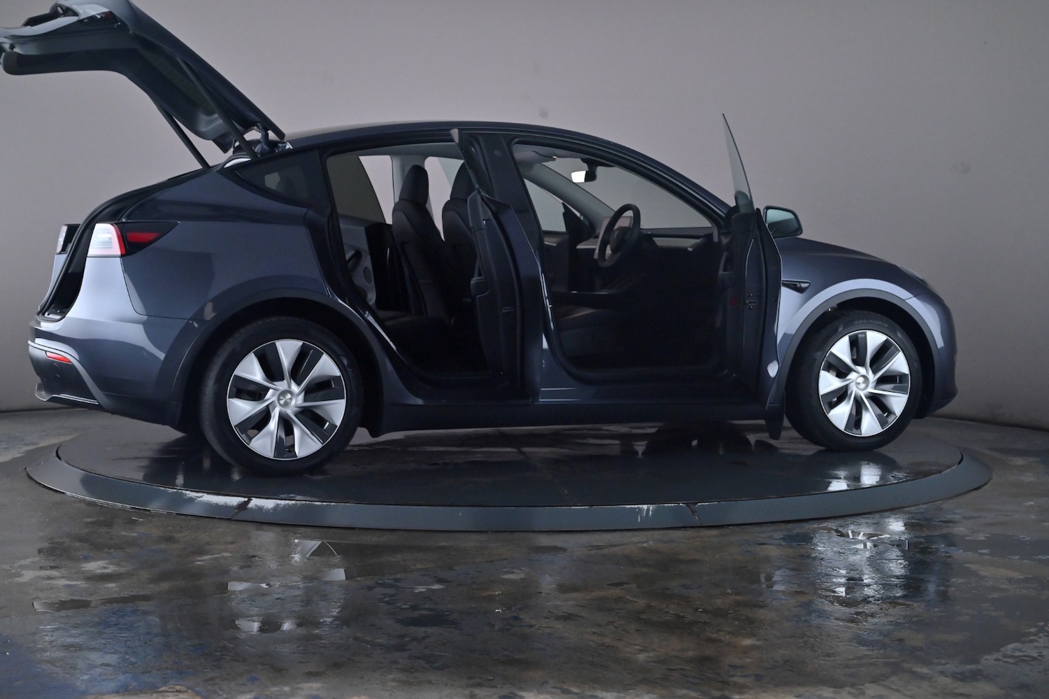 Used Tesla Model Y 2022 for sale - 76716497: Photo 67