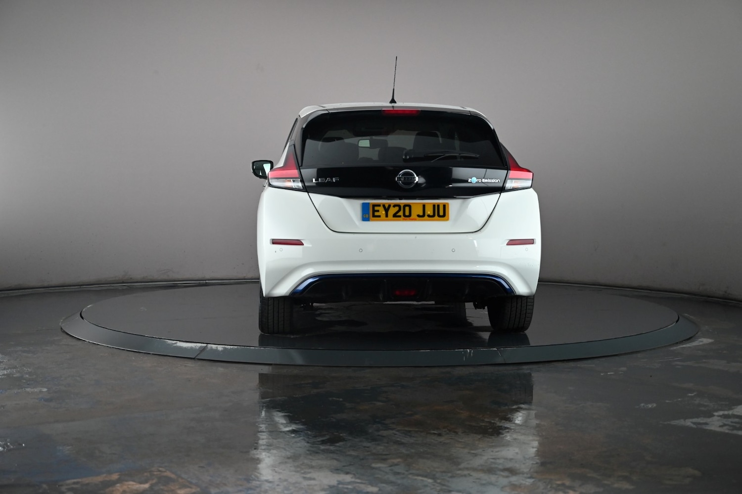 Used Nissan Leaf 2020 for sale - 76667902: Photo 22